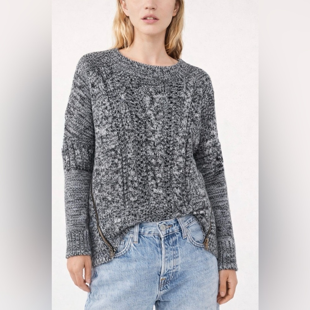 Cabin Fever Women’s Gray Marled Cable Knit Sweater Side Zipper Hem Size M